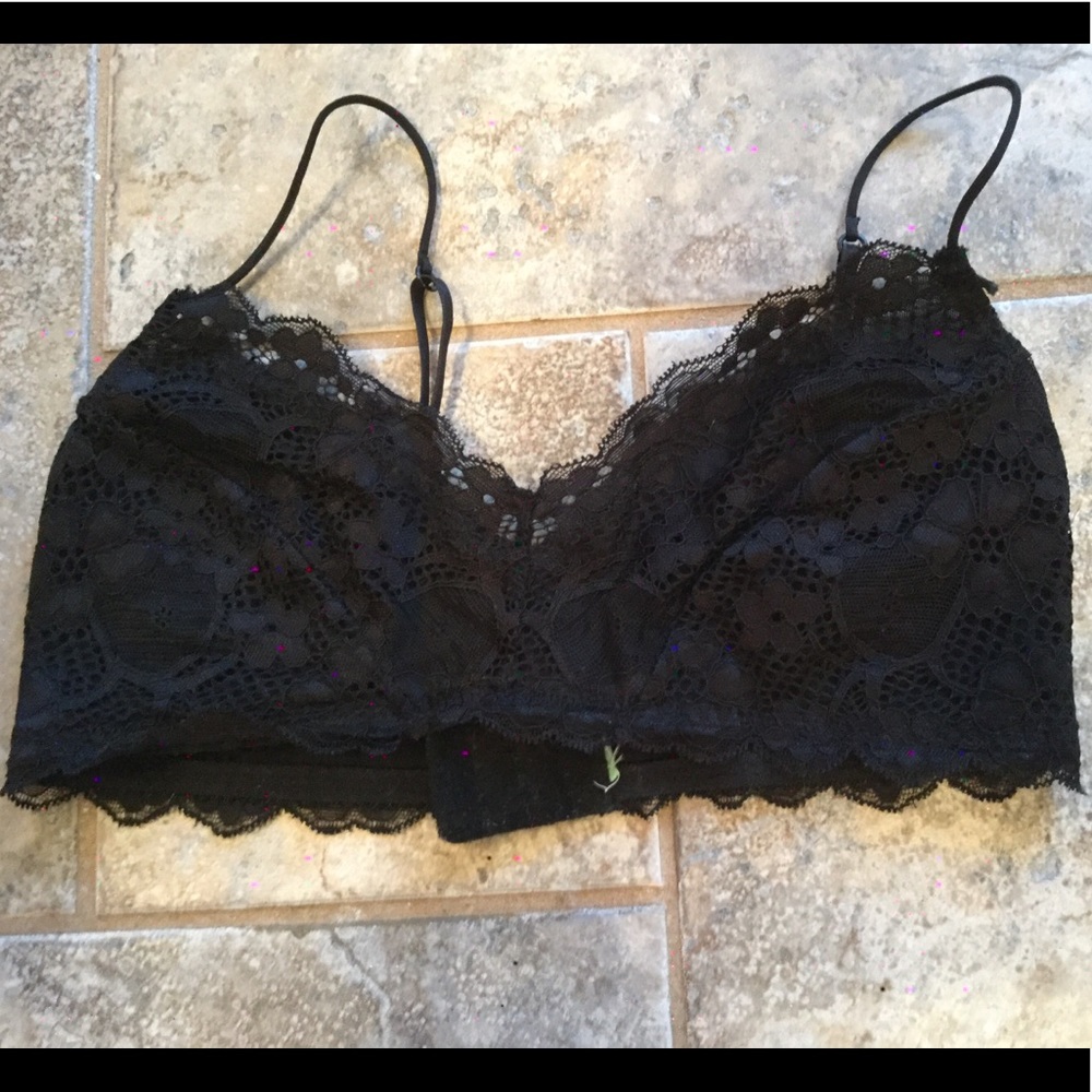 Honeydew black lace bralette